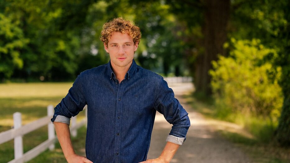 Jamie Trenité voor You Never Walk Alone