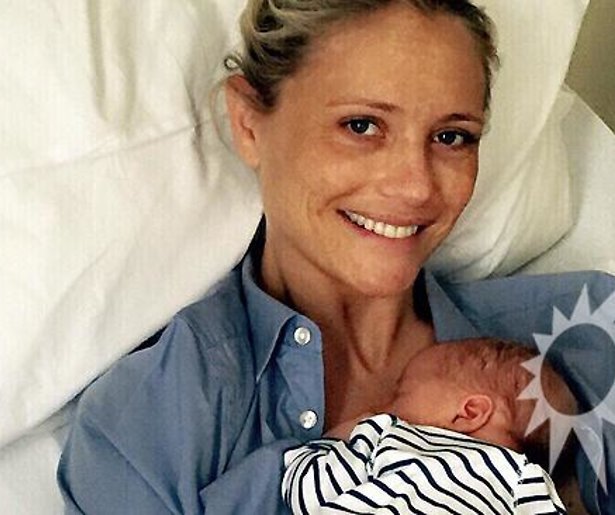 Yfke Sturm ontwaakt uit coma