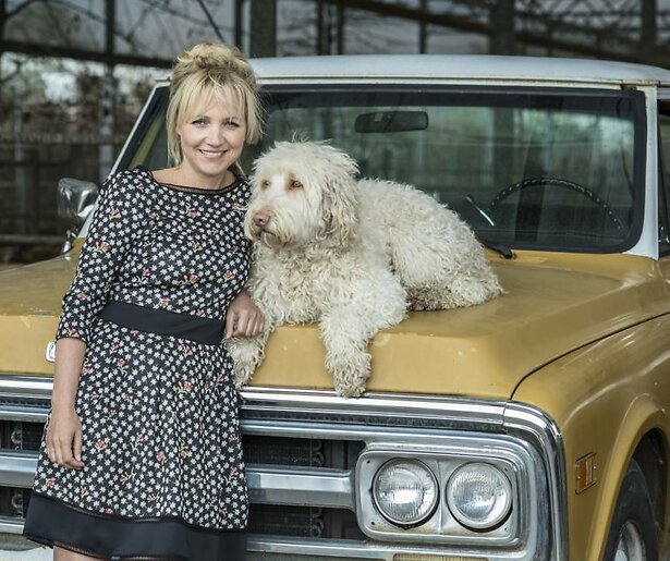 Yvon Jaspers geeft update over haar aangevallen hond