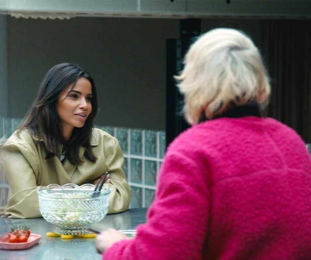 Monica Geuze duikt in haar matcha-obsessie in Yous & Yay in het Wild