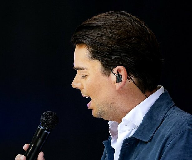 Geniet op Oudejaarsavond van de tv-registratie van Muziekfeest van het Jaar 2024 op NPO3