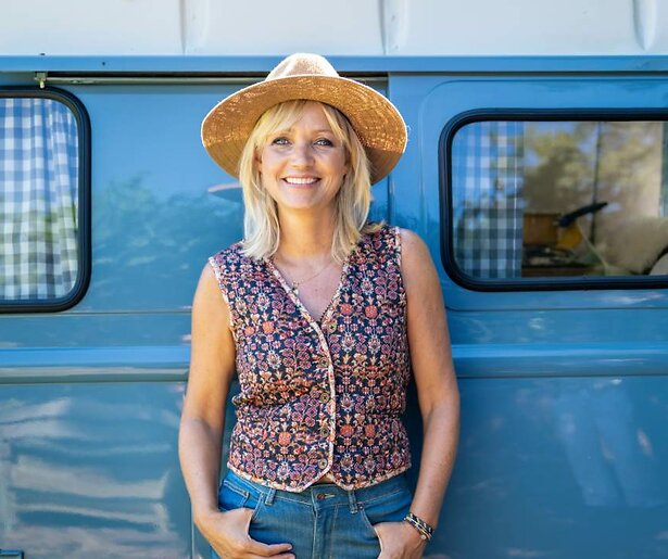 Yvon Jaspers stelt zes nieuwe boeren voor in de kick-off van Boer zoekt vrouw