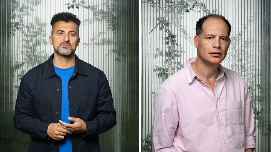 Özcan Akyol en Simon Kuper.