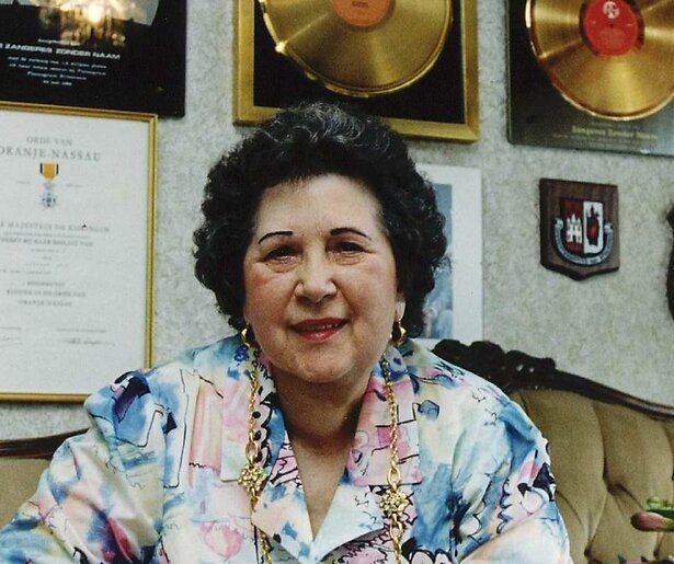 Ode aan de Zangeres Zonder Naam op Omroep MAX