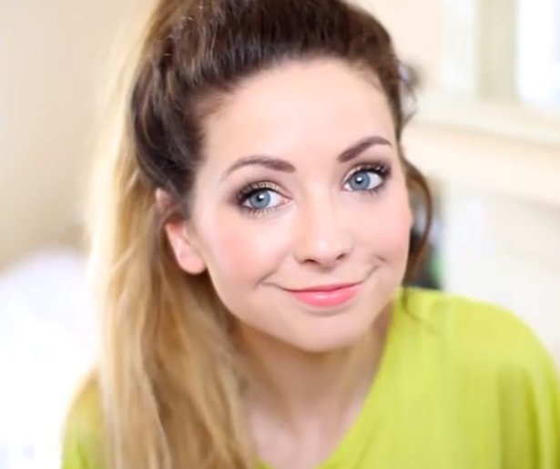 YouTube-ster Zoella onder vuur