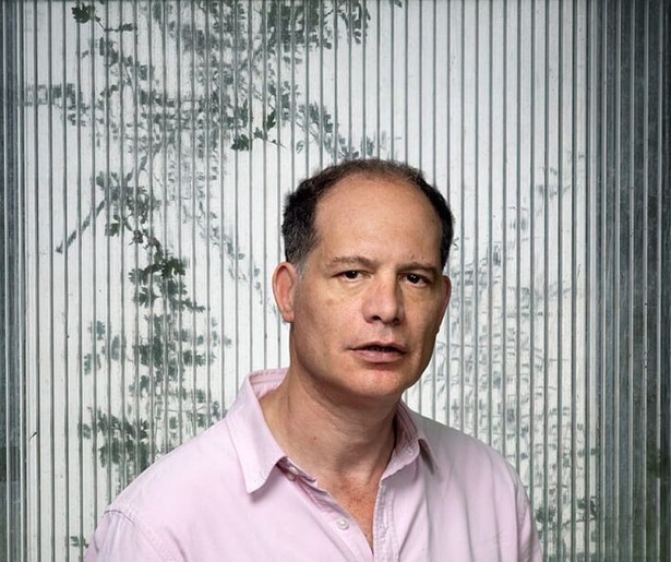 Wereldburger en Cruijff-fan Simon Kuper staat centraal in Zomergasten