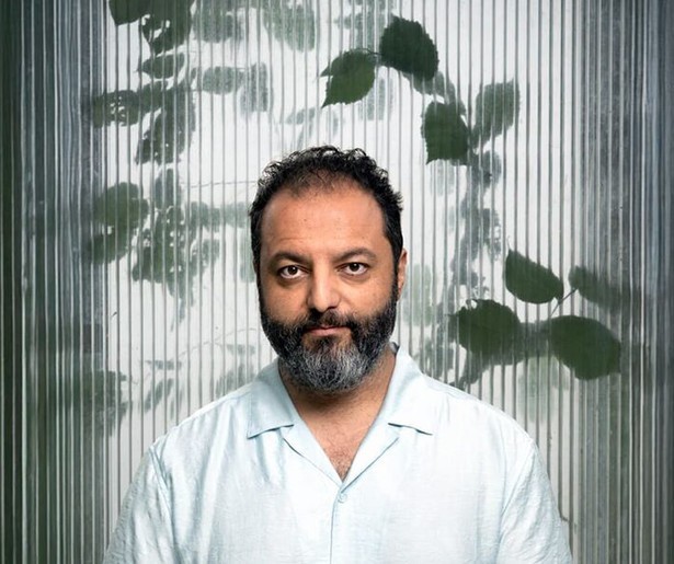 Griet Op de Beeck ontvangt hoogleraar Ugur Umit Ungör in Zomergasten