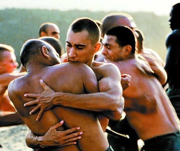 Zomergast Sana Valiulina tipt de Franse dramafilm Beau Travail