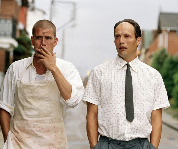 Slager Mads Mikkelsen handelt in mensenvlees in Zomergastfilm: The Green Butchers