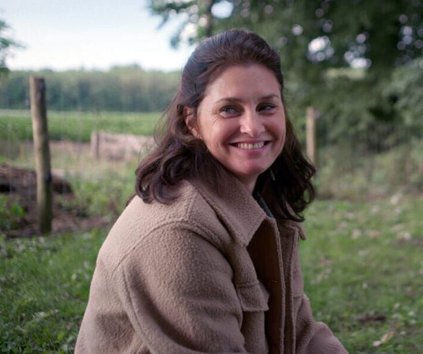 Fockeline Ouwerkerk weet even niet meer waar ze het zoeken moet in Zussen