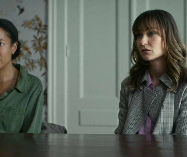 De TV van gisteren: Dramaserie Zussen trekt veel kijkers en maakt indruk