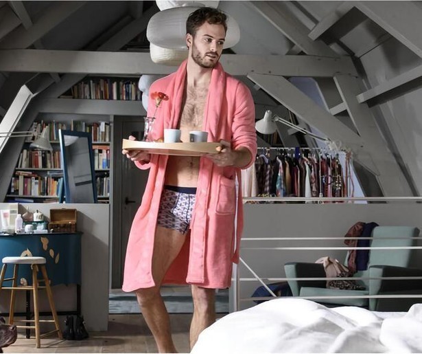 Barbara Sloesen is zwaar verliefd op Jim Bakkum